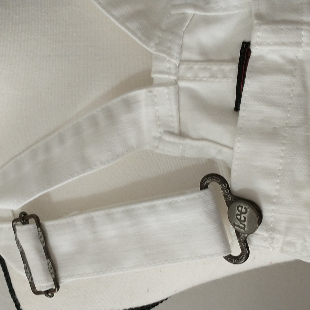 Lee Ladies cover all shorts  size medium and size extra small  white NWT - Picture 3 of 13